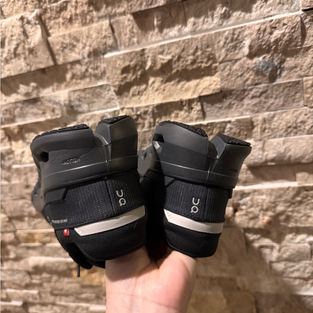 Oncloud Cloudrunner 2 Waterproof Sneakers - image 4